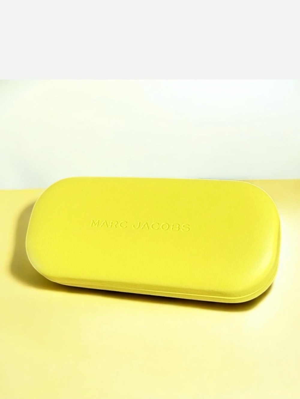 Marc Jacobs • Bright Yellow Hardshell Eye Glass Case & Microfiber Cloth